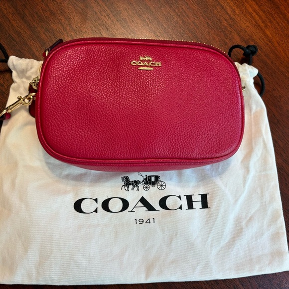 Coach Purse ECU Red Small. - Picture 3 of 7